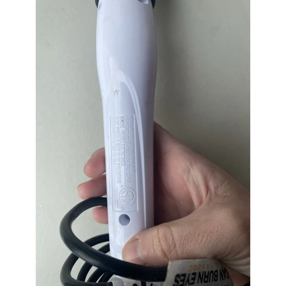 KISS Instawave Deluxe Automatic Rotating Curling Iron 1